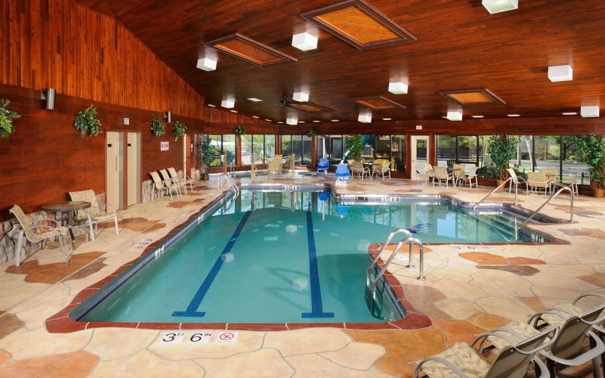 The Pointe Hotel And Suites Minocqua Kültér fotó